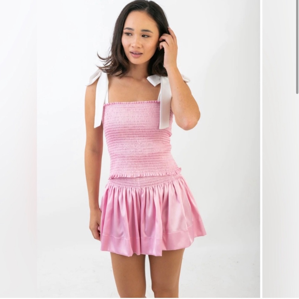 KOCH Erica Skirt Pink Sand Polysatin LIMITED EDITION Size Small